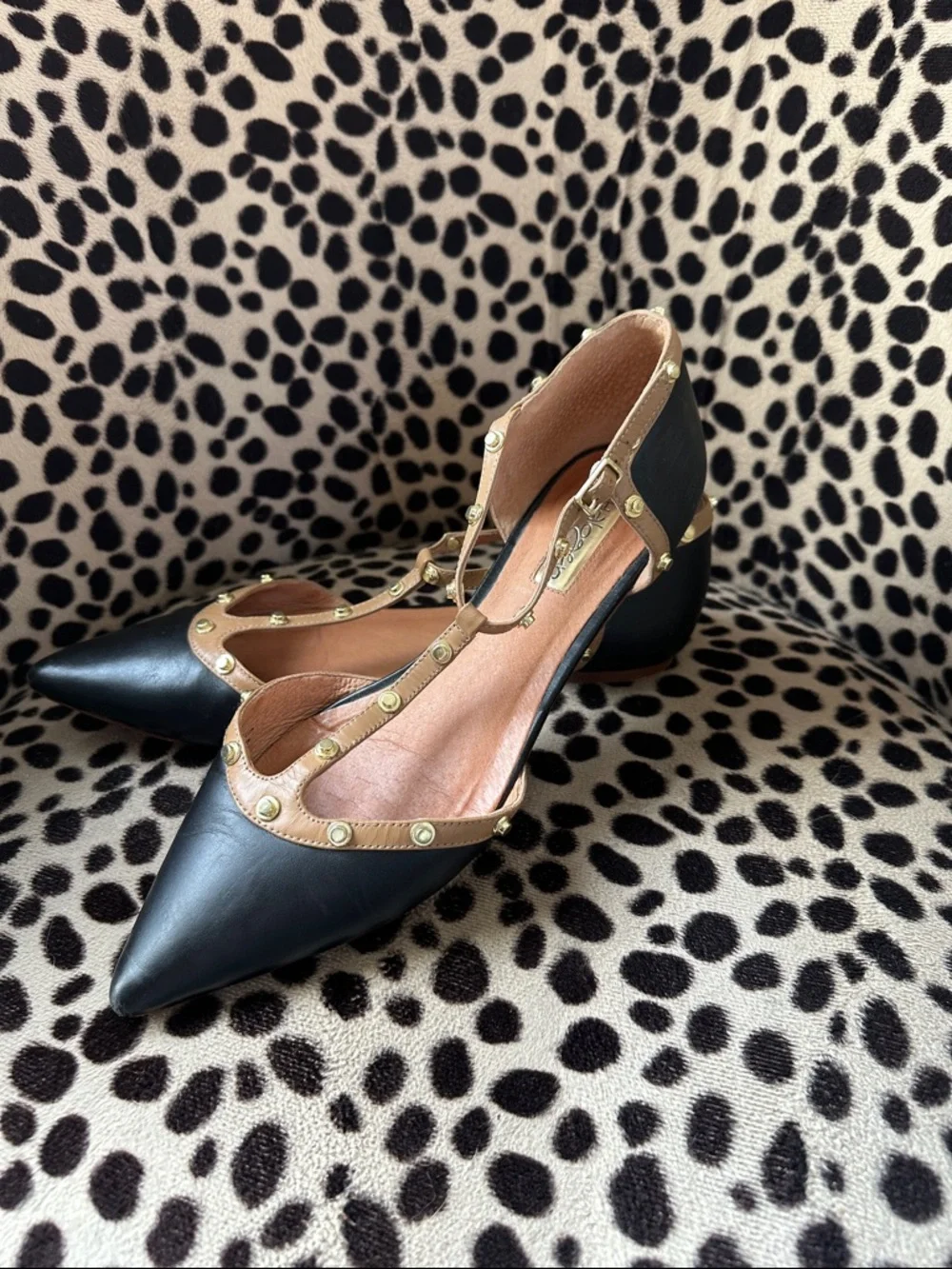 Halogen Black/Tan Studded Trim flats - Picture 3 of 11